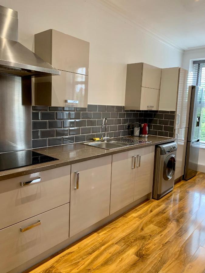 Lytham St Annes, A Spacious, High End, One Bedroomed Apartment 5 外观 照片